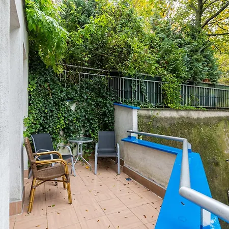 Apartament Castle Vista Getaway, Free Parking Bratysława