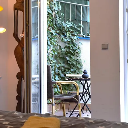 Castle Vista Getaway, Free Parking *